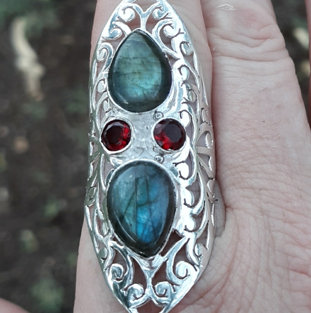 New Oversized Labradorite & Garnet 925 Silver Statement Ring. - Picture 6 of 10
